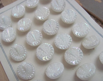 23 botones de cristal checo blanco de 13 mm // Tarjeta original sin usar, estilo Art Deco de principios de siglo, antiguo, vintage, coleccionable, prensado // ¡Más en mi tienda!