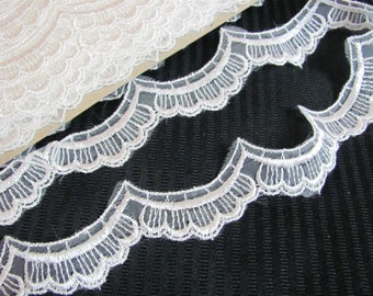 Bordure en tulle à couture festonnée blanche - 25 mm de large - 4 yards chaque pièce - Plus de disponibilités // Lingerie de mariée mariage