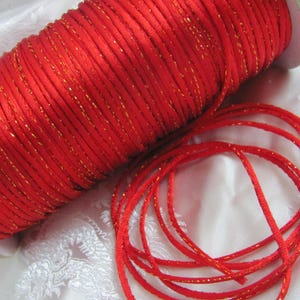 Rot mit Gold Metallic Satin Rat Tail Cord Beilaufband Zierstreifen 2-3 mm - 10 Meter - viele weitere Farben in meinem Shop erhältlich!!