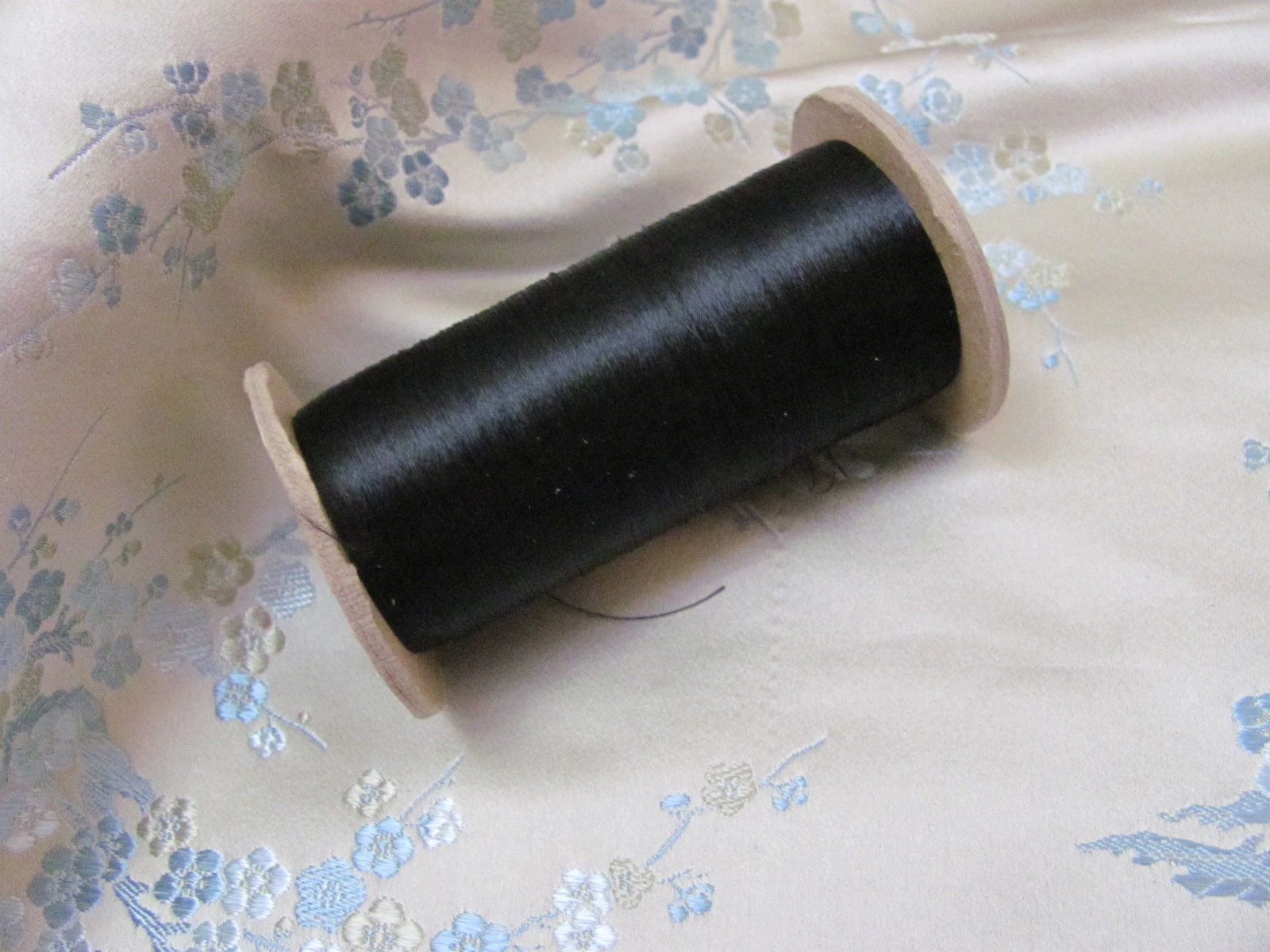 Real Silk Thread 100% Silk Thread // Antique Embroidery Sewing Threads Real Silk ...