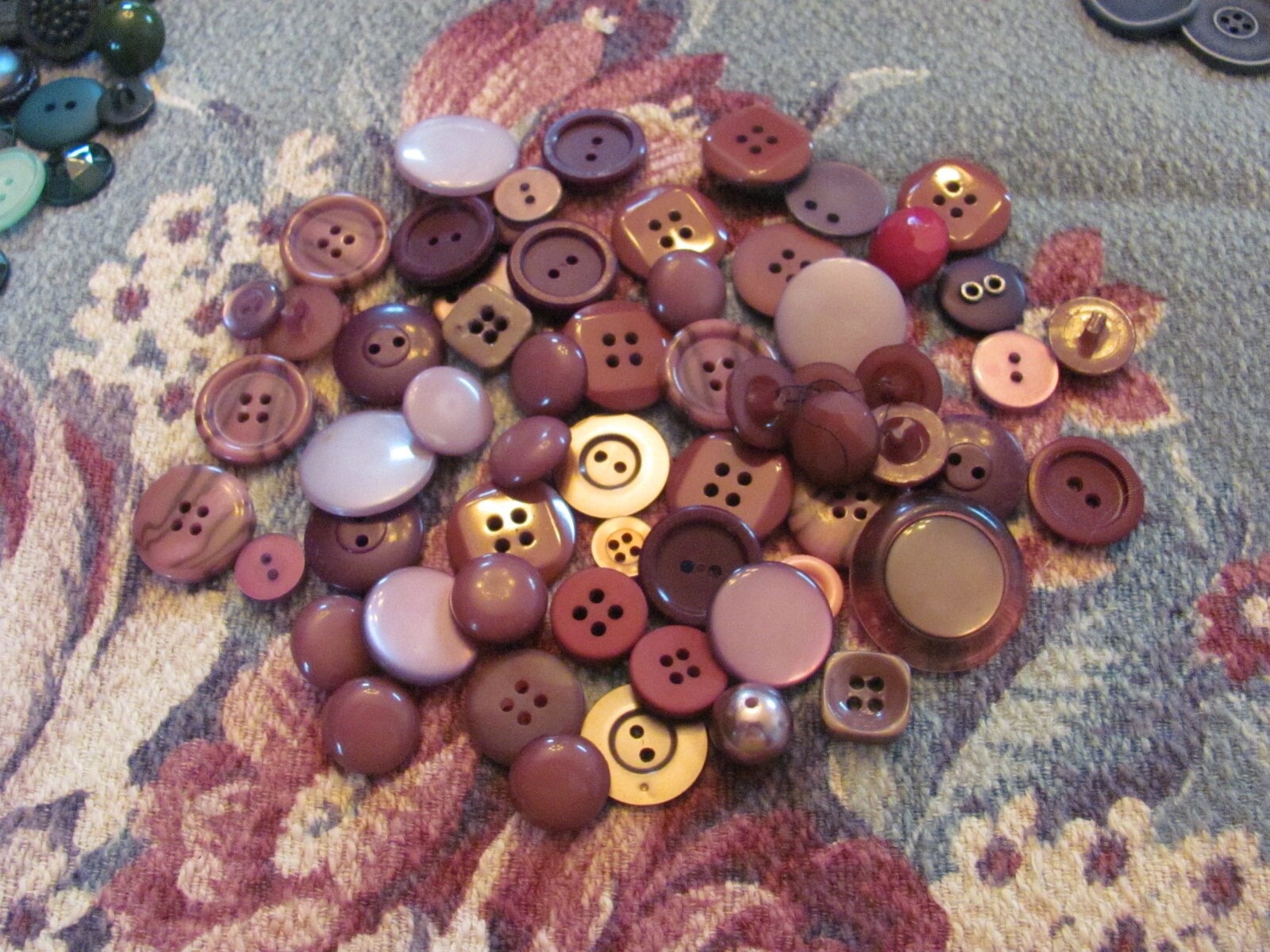 60g Pack Plastic Buttons - Assorted Coloured & Sized Buttons