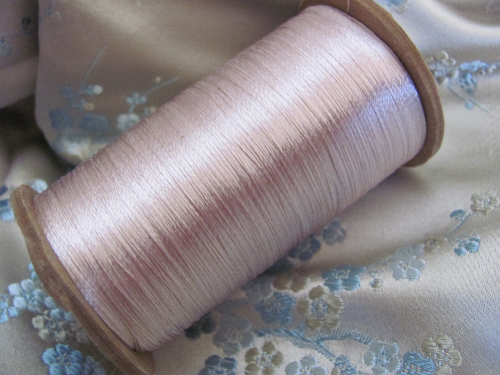 Real Silk Thread 100% Silk Thread // Vintage Sewing Floss Thread Real Silk // Pale Pink ...