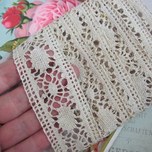 Antique Beige Bobbin Dentelle Lace Trim - 29mm Wide - 30&quot; Total - Vintage Original 1930s - Many others to choose from in my shop