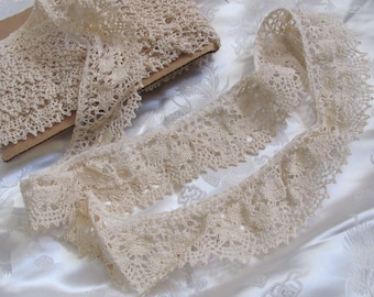 Antique Vintage Beige Bobbin Lace Sewing Trim - 2" Inch 50mm Wide - 2 yards per // Many other types of laces in my shop!