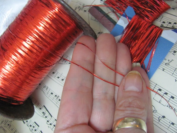 Vintage Red/ Gold Metallic Tinsel Thread Fly Tying Embroidery Weaving Knitting 