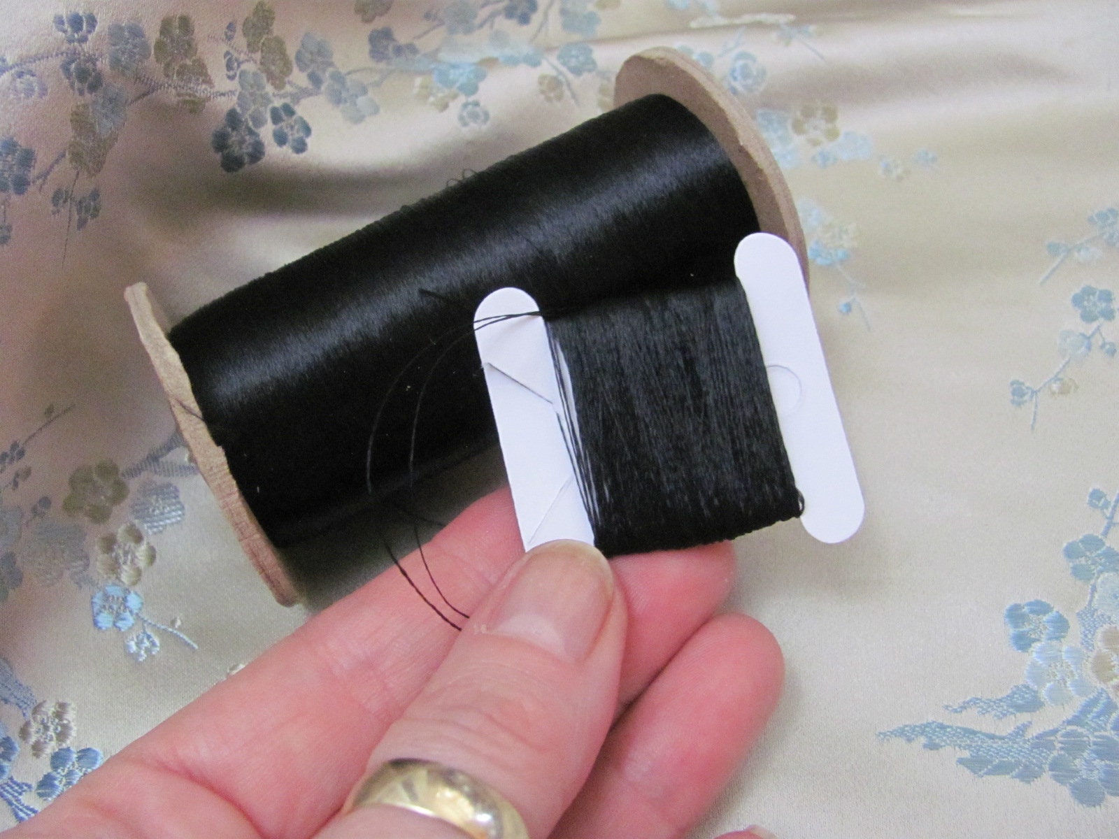 Real Silk Thread 100% Silk Thread // Antique Embroidery Sewing Threads Real Silk ...