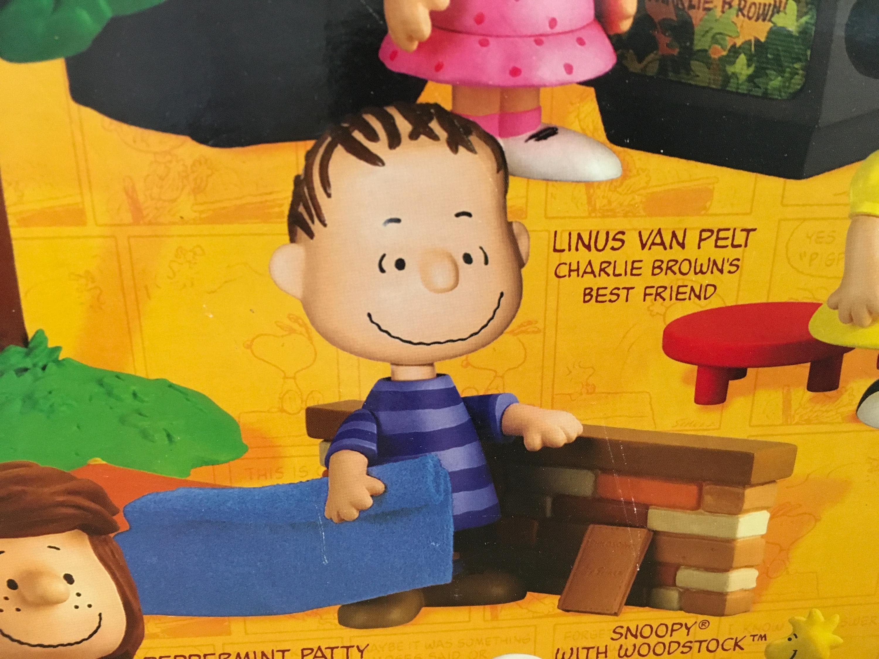 (未使用･未開封品)　Peanuts Good Ol' Charlie Brown 3 Pack of Figures Including: Lucy Snoopy and Pig Pen 7z28pnb Peanuts Good Ol' Charlie Brown 3 Pack of Figures Including: Lucy
