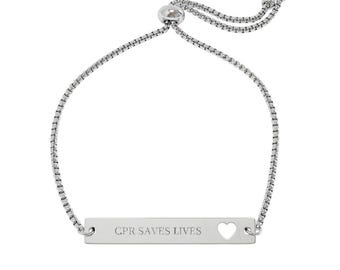Armband met gravure 'CPR Saves Lives' | Cadeau voor medisch personeel en hulpverleners | Verstelbare roestvrijstalen armband met uitgesneden hartje