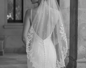 Pearl Lace Bridal Veil, Floral Lace Wedding Veil, Beaded Soft Tulle Veil, Fingertip Cathedral Veil, Light Ivory Pearl Veil