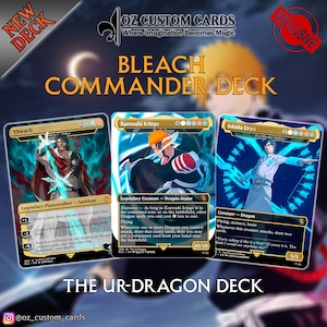 Può includere: Un mazzo Bleach Commander con tre carte collezionabili personalizzate: Yhwach, Kurosaki Ichigo e Ishida Uryu. Le carte mostrano illustrazioni in stile anime, testo di gioco, simboli di mana e statistiche di potenza. Il set è etichettato come The Ur-Dragon Deck da Oz Custom Cards.