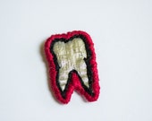 Hand-Embroidered Metallic Silver Tooth Patch - Unique Dental Design for Bags and Jackets - Customizable Embroidered Badge