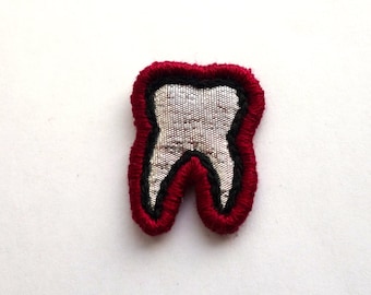 Hand-Embroidered Metallic Silver Tooth Patch - Unique Dental Design for Bags and Jackets - Customizable Embroidered Badge