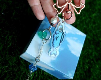 Keychain with acrylic charm and beads and bow clasp | danglingkeys by rosie