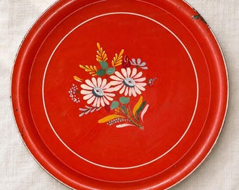 Vintage Red Tole Tray Hand Painted Daisy Round Metal Serving Platter 16 In