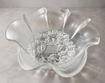Vintage Walther Glas Rosella Ruffled Glass Bowl Frosted Floral Centerpiece 11"