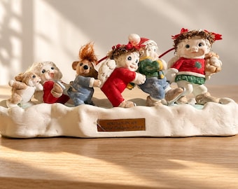 Vintage 1994 Dreamsicles Holiday on Ice Figurine Cast Art Christmas Skaters