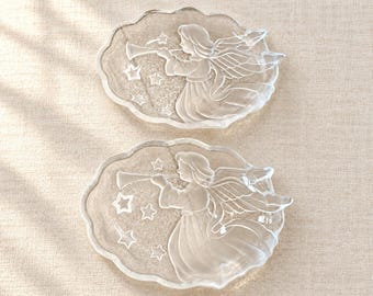Vintage Frosted Glass Angel Dishes Pair Scalloped Trumpet Candy Tray 7 In