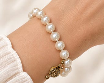 Vintage Faux Pearl Bracelet Hand Knotted Single Strand Gold Filigree Clasp 7.5 In