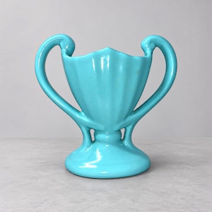 Vintage turquoise aardewerk trofee vaas Art Deco USA 404 Aqua met dubbele handgreep