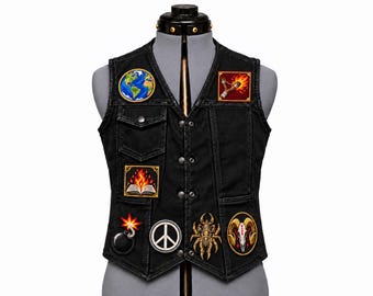 Dungeon Crawler Carl-inspirerad svart jeansväst med broderade lappar, Cosplay för romanfigurer, Halloweenkostym, LitRPG-present
