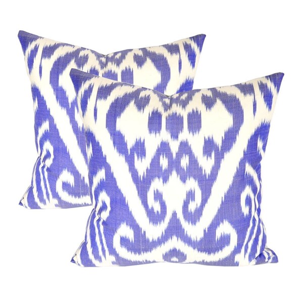 Set of 2 Indigo and White Ikat pillow covers - Ikat