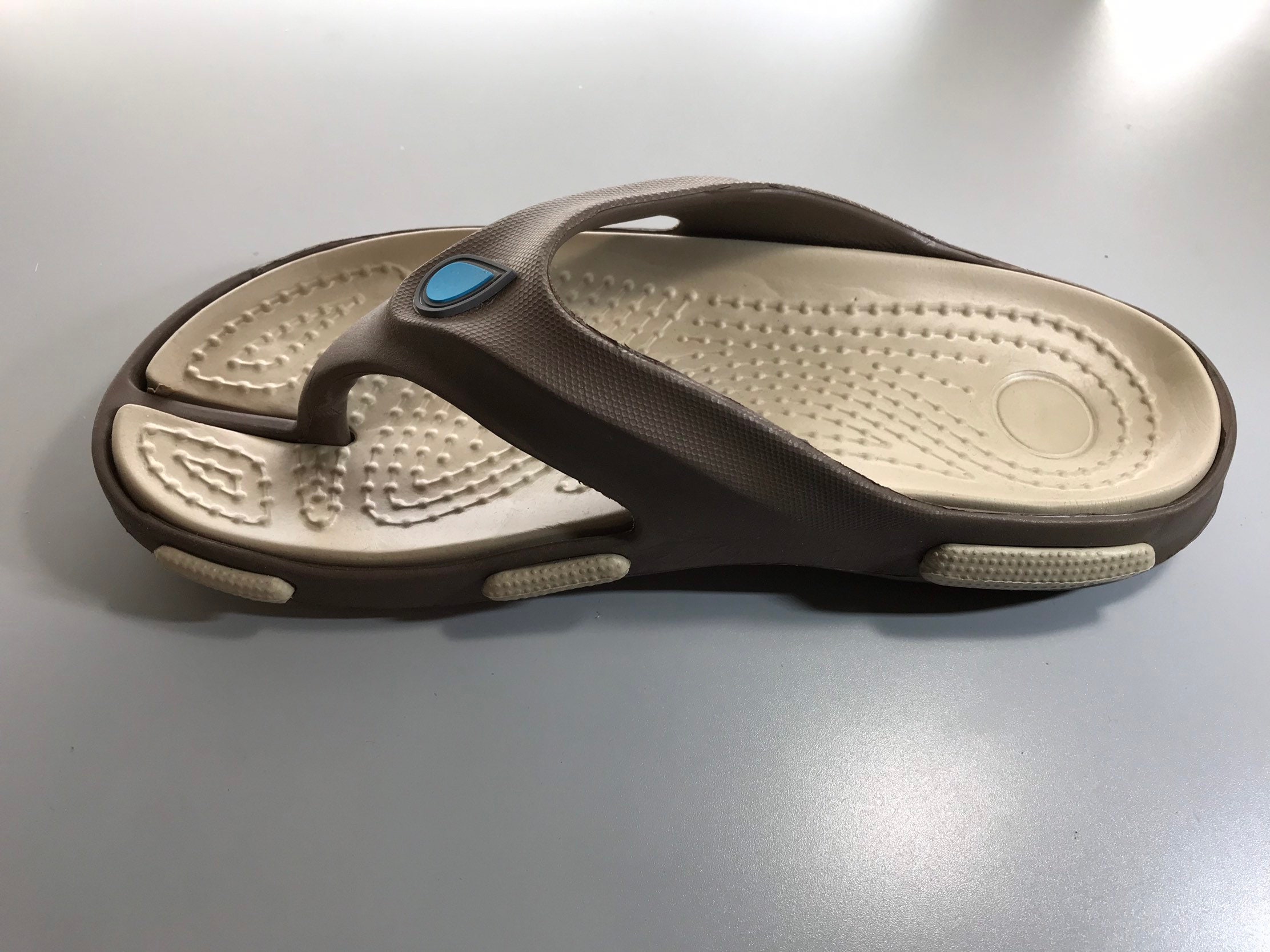 air bubble flip flops