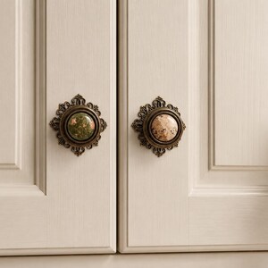 Bouton de tiroir en pierre de style antique, poignée décorative en alliage de zinc pour meuble, poignée vintage unique pour commode, armoire, placard de cuisine