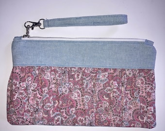 Gathered Wristlet Clutch Zipper Pouch with Strap | Blue Essex Linen