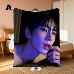 Zhang Linghe Blanket, Soft Fleece Fabric Sofa Throw, Printed with Handsome Male Celebrity, Ideal Gift for Star-Chasing Girls