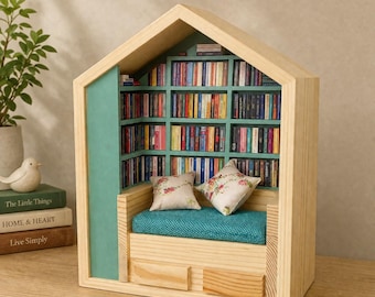 Decorazione per angolo lettura a forma di casetta in legno, libreria in miniatura per un accogliente rifugio di lettura, libreria in legno naturale