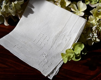 Vintage Creamy White Handkerchief  3341
