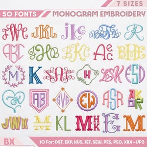 Peut inclure: Une collection numérique de 50 polices de broderie monogramme en 7 tailles. L'image présente diverses combinaisons de lettres colorées et des cadres décoratifs dans des styles incluant script, bloc et circulaire. Le texte inclut 10 For: DST, EXP, HUS, JEF, SEW, PES, PEC, XXX - VP3.