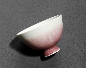 Handgemaakt perzikroze theekopje van keramiek met craqueléglazuur (Gongfu-kopje) (80 ml)