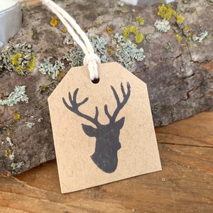 Etiquette cadeau cerf en bois de cerf Papier cadeau vacances de Noël Cadeau de Noël Papier cadeau bohème Décoration des fêtes Papier cadeau Papier peint Hygge rustique Cottagecore