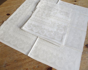 Napkins Four   Damask Linen  Dinnernapkins Unused  Pansies   German  1930/1950    23 by 23 inch wedding gift  Vintage Monogram GH Flower