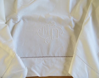 Bed sheet, bed sheet, bed sheet, vintage France throw bed linen, antique monogram MD, white linen, half linen, double bed