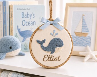 Aro de bordado de ballena personalizado, decoración para la habitación del bebé con nombre personalizado, arte de pared del océano azul, regalo náutico de recuerdo para recién nacidos