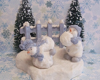 1999 The Encore Group Snow Buddies “Snow Fun” Parade of Gifts Exclusive Figure 94334D