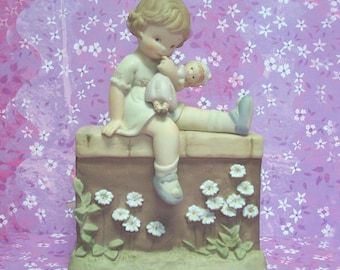 Hard to Find 1990 Enesco Memories of Yesterday “Jus' Thinkin 'Bout You” 523461 Music Box Figurine - Retired 1999