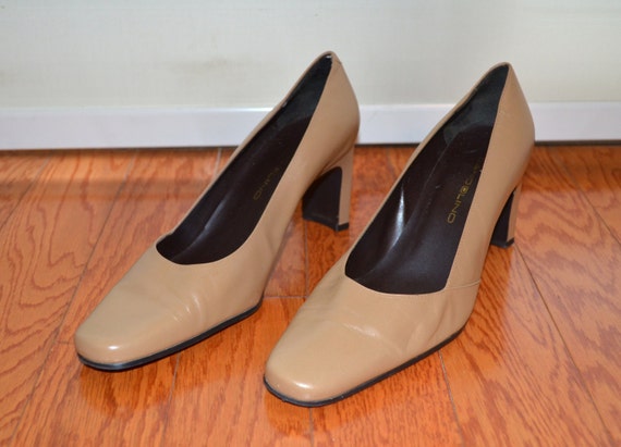 bandolino school shoes