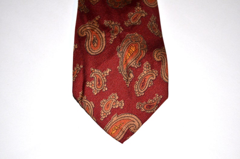 Red Necktie Paisley Men/'s Skinny Tie Gift for Him Gift for Dad Silk Tie Vintage Necktie Cain-Sloan Tie Skinny Necktie Gift for Men