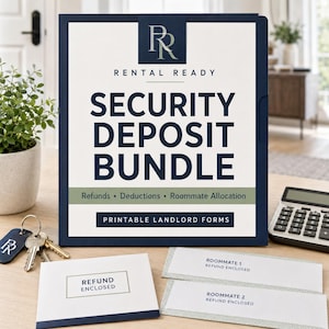 以下が含まれることがあります： Rental Ready Security Deposit Bundleと書かれた濃紺のフォルダー。返金、控除、ルームメイトの割り当てに関するサブタイトルがあります。印刷可能な賃貸用フォーム、タグ付きの鍵セット、電卓、3枚の白い封筒が含まれています。