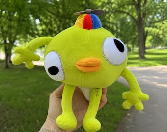 Bing Bong Plush Toy PEAK Game Mascot Green Bird Stuffed Animal with Propeller Hat Cute Creepy Gamer Plushie Geek Room Decor Gift