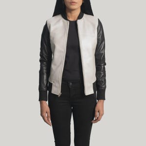 Chaqueta bomber de cuero plateado y negro para mujer, chaqueta universitaria de auténtica piel de oveja, chaqueta de cuero anilina, chaqueta de moto para mujer, regalo para ella.