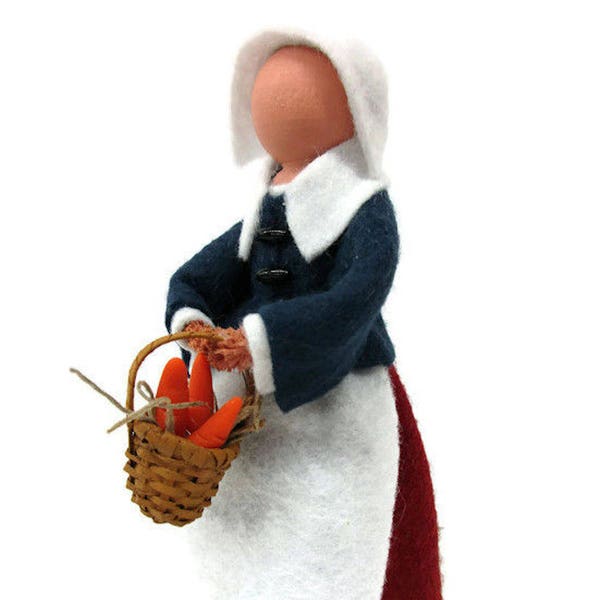 Pilgrim Lady Thanksgiving Ornament, The Mayflower, Table Decor, Christmas Ornament, Peg Doll, Clothespin Ornament, Peg Doll, Historical Lady