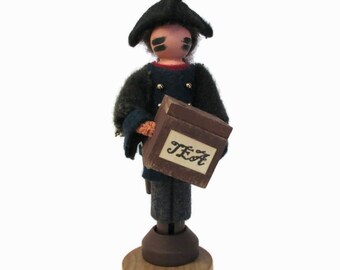 Boston Tea Party Clothespin Ornament, Sons of Liberty, Peg Doll, Colonial Patriot, American Revolution
