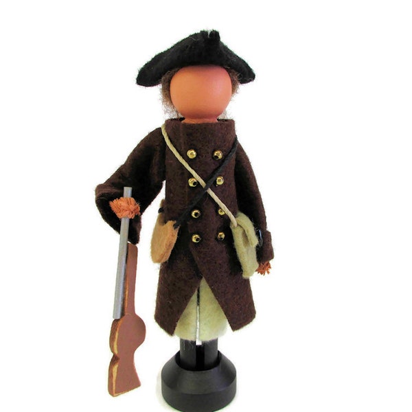 Colonial Militiaman Clothespin Ornament, Continental Army, Minute Man, Patriotic Peg Doll, American Revolution