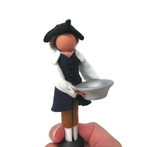 Paul Revere Clothespin Ornament, Christmas Ornament, Revere Silversmith, American Revolution, Peg Doll, Ornament Exchange, Colonial Patriot bild 10