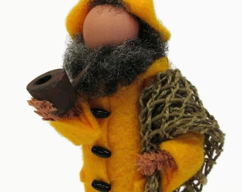 New England Fisherman Ornament, Clothespin Doll, Old Salty, Maine Lobsterman in Yellow Slicker