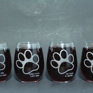 1 set of 4 tumbler glasses/ paw prints and sayings engraved, dog lover, love dogs, engraved, laser